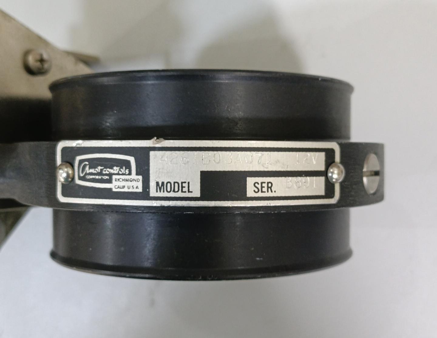 AMOT CONTROLS ELECTRIC BUTTERFLY SHUT OFF  VALVE 4261B03A071