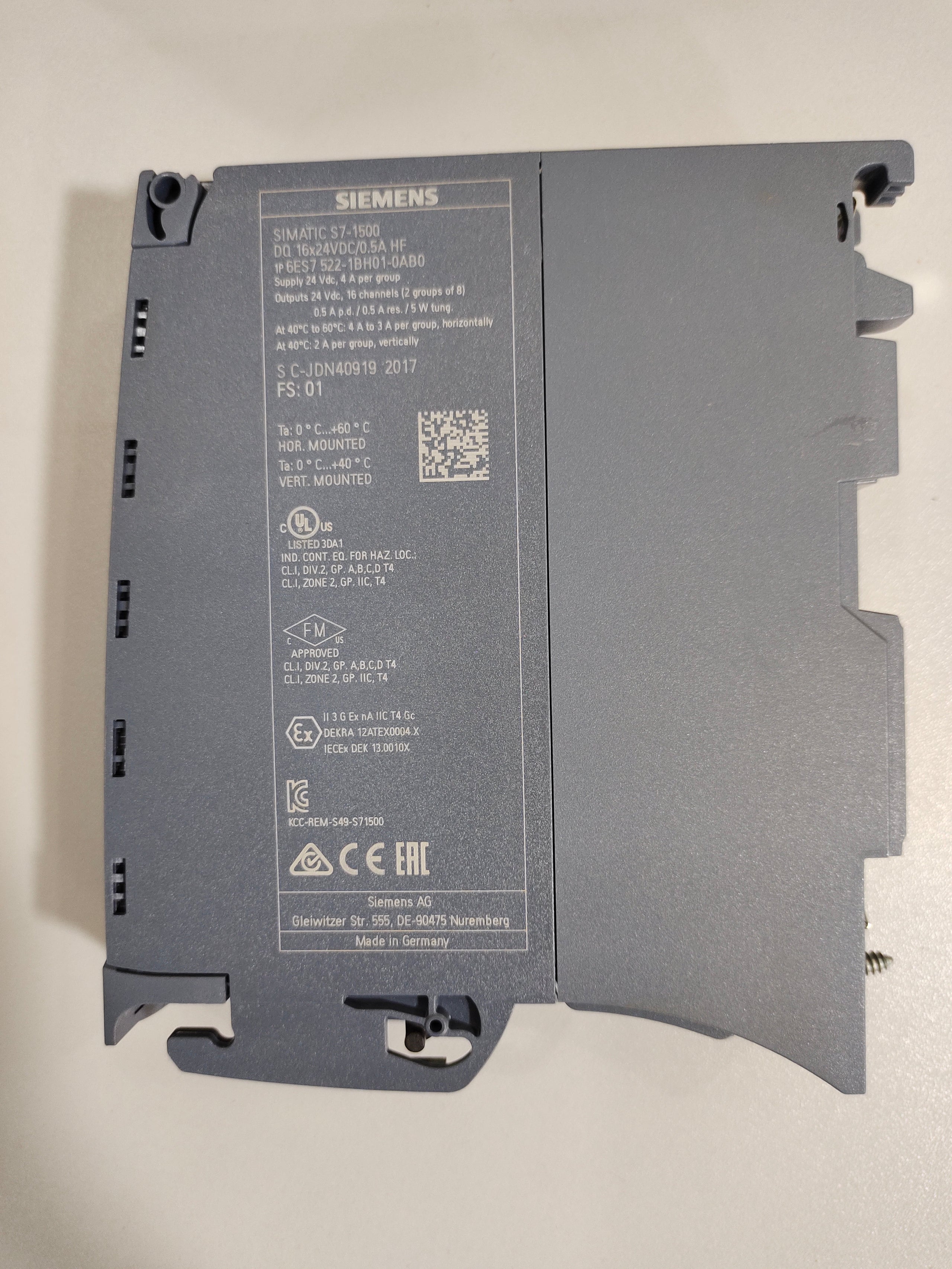 SIEMENS SIMATIC S7-300, Digital output 6ES7522-1BH01-0AB0