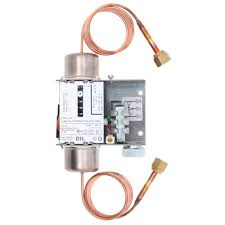 DANFOSS SWITCH, CARRIER OIL PRESSURE : FITS CARRIER BRAND. MFR. MODEL HK06UC001- 38AKS028-500